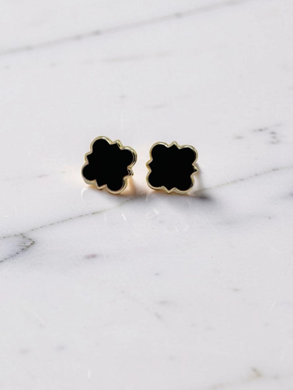 Clover Stud Earrings 18k Gold Plated Earrings in Black - Picture 3 of 3